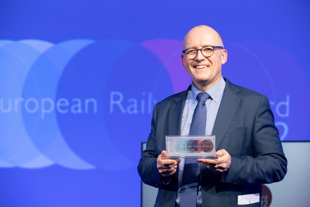 Manfred Weber and Bane NOR’s ERTMS programme receive the 2022 European Railway Award